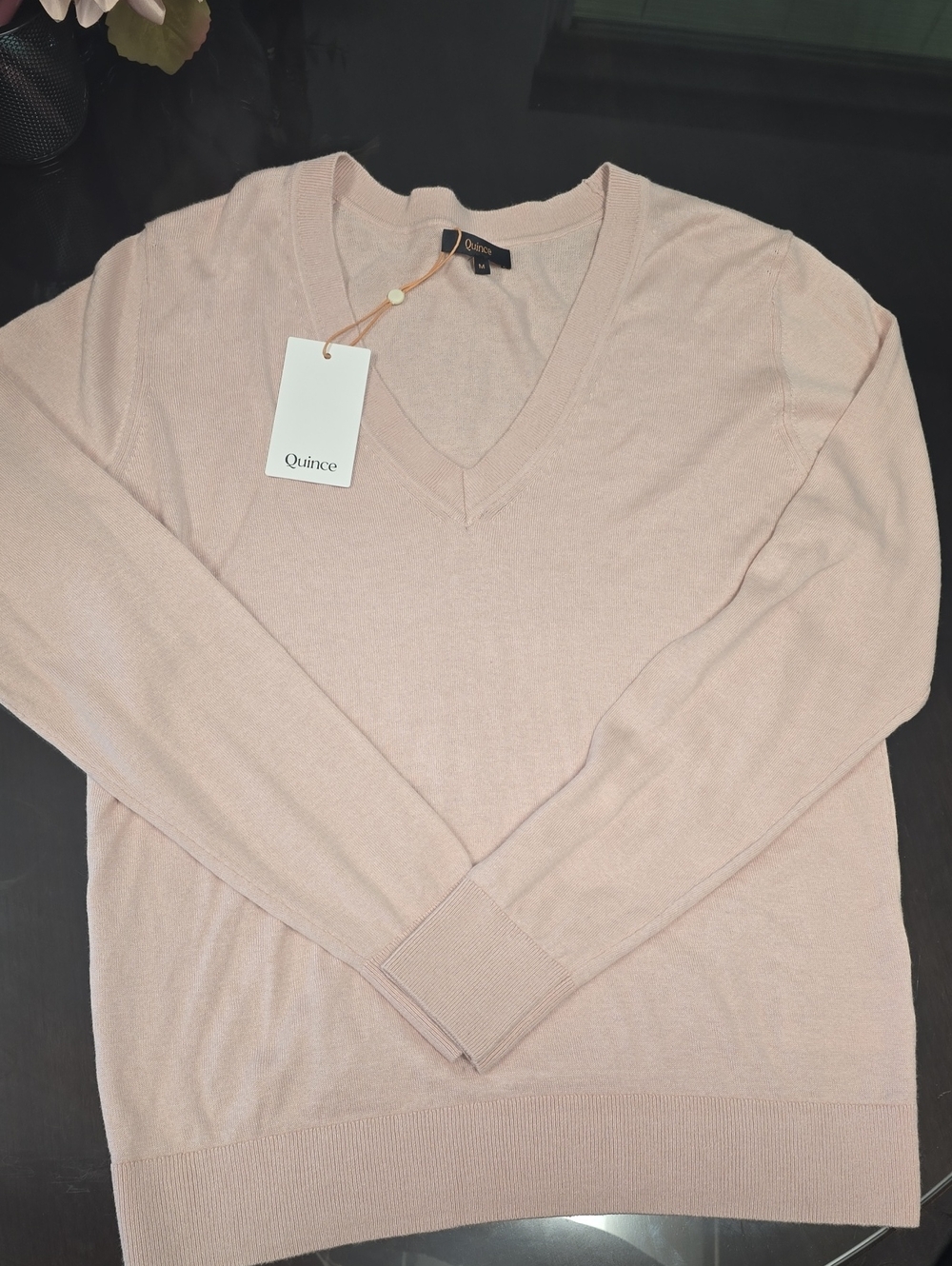 Quice NWT V Neck Sweater Light Pink Blush Sugar Stone Sz Med Cotton Cashmere